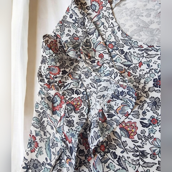 LOFT Mixed Fabric Ruffled Sleeves Butterflies & Floral Print Blouse - Picture 4 of 10